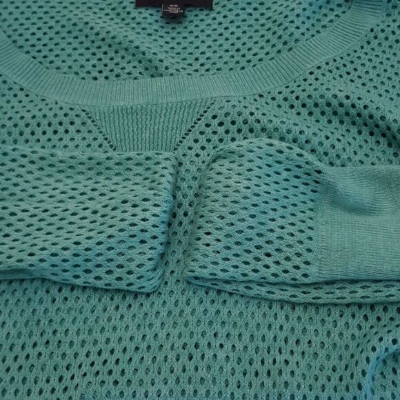 American Eagle Outfitters - Picture 6 of 6